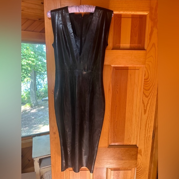 House of CB latex dress - Picture 3 of 5